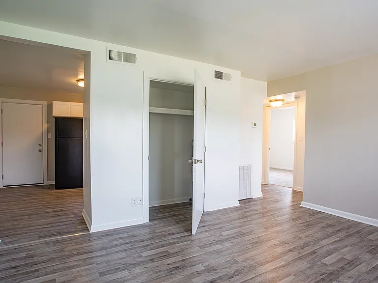 Summit Point Apartments