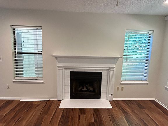 2nd image of 2108 Huntingdon Chase