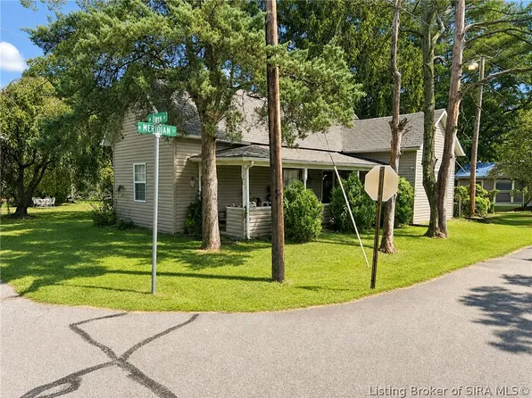 295 W Owen Street, Scottsburg, IN 47170