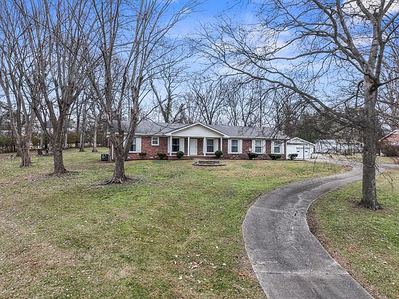 3rd image of 305 Woodlawn Dr