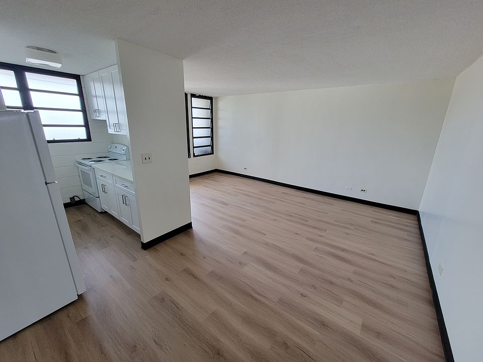 1st image of 3175 Waialae Ave #804