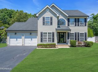 1026 Whispering Oak Ln, Manahawkin, NJ 08050