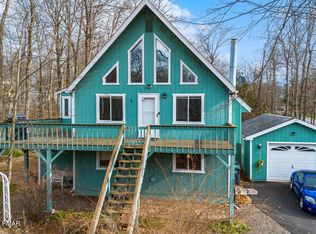 203 Coach Rd, Tobyhanna, PA 18466