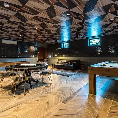 Rented by Nooklyn NYC LLC | media 82