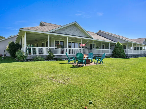3533 S Golf View Dr #5, Shelby, MI 49455