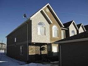 1st image of 115 S Tamarak Cir
