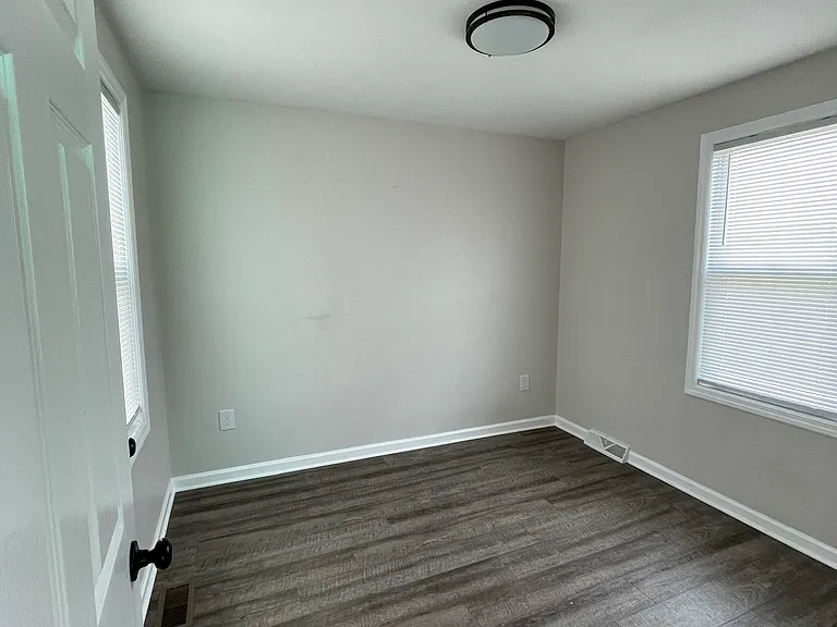 First floor bedroom or office