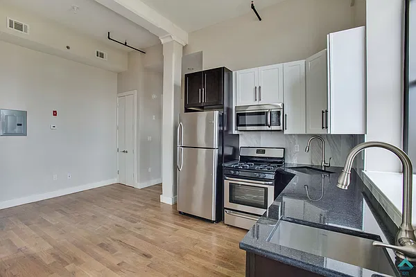 Rented by EXR | media 2