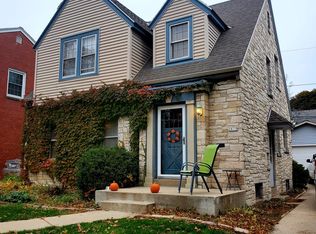 2818 N 69th St, Milwaukee, WI 53210