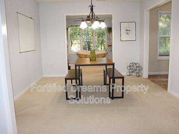4th image of 5009 Hidden Red Oak Dr Room B-2