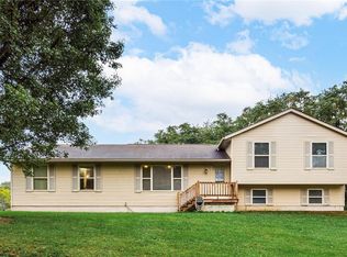 5775 School House Rd, Frazeysburg, OH 43822