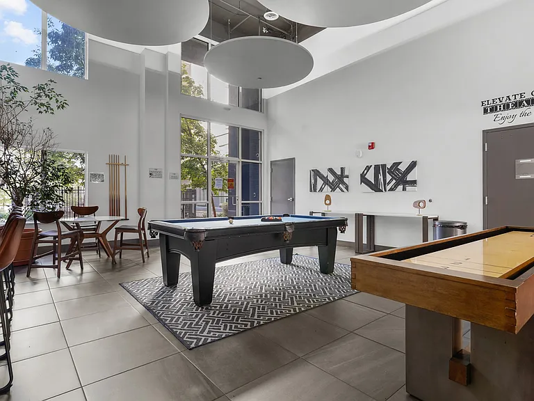 Elevate on 5th — Photo 12