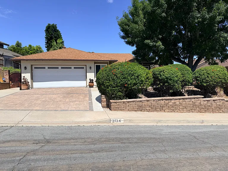 2134 Merlyn Pl — Photo 47