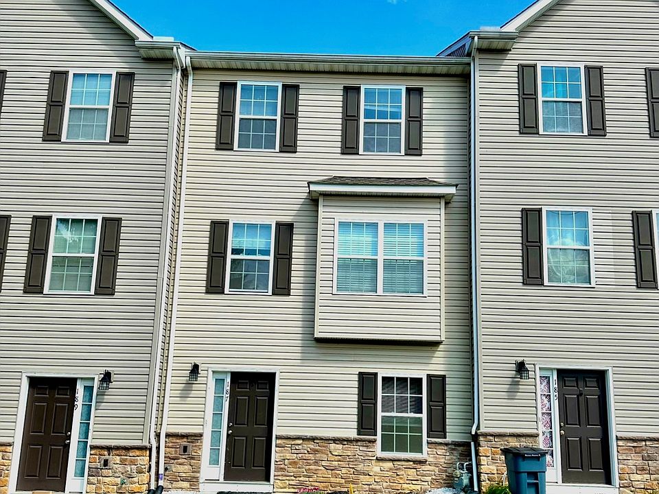 187 Moul Ave - Front Exterior View