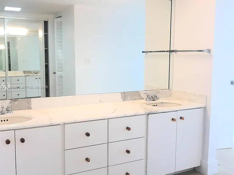 199 Ocean Lane Dr #505 — Photo 13