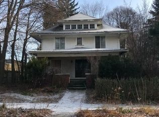 115 S Foster Ave, Lansing, MI 48912