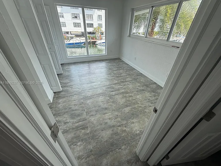 3681 NE 170th St #4 — Photo 18