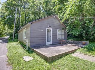 2700 Puckett Rd, Kansas City, KS 66103