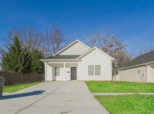 205 E Washington Ave, Bessemer City, NC 28016