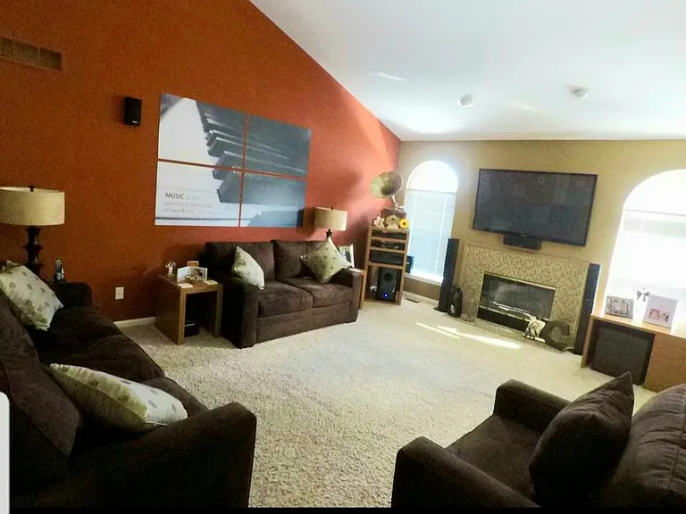 333 Winslow Cir — Photo 3