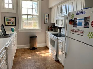39 University Cir APT 2, Charlottesville, VA 22903