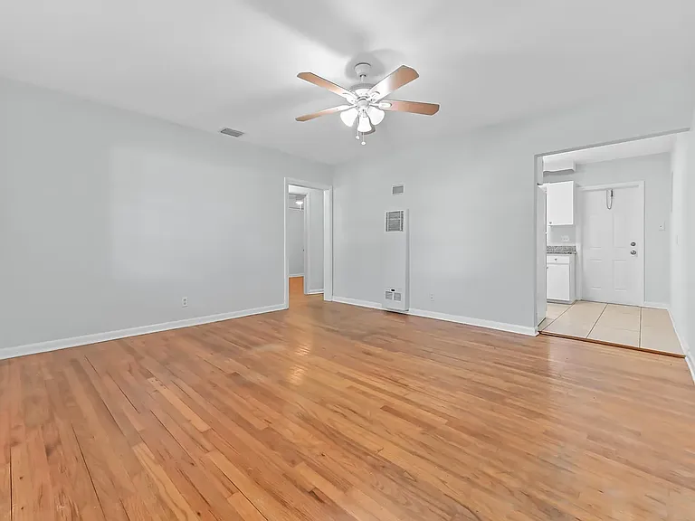 332 W Mango St #1 — Photo 6