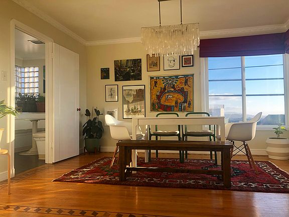 Dining room between living room and kitchen