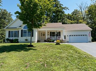 26 Morocco Ln, Schenectady, NY 12304