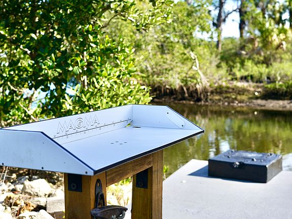 Fishing Station with water access