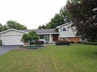 17 Hanford Way, Fairport, NY 14450