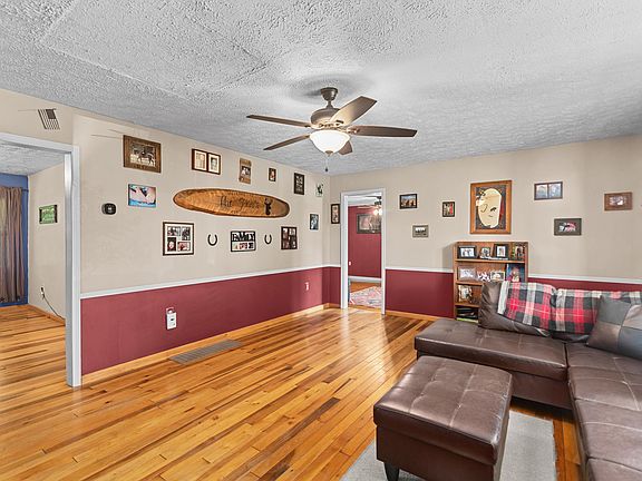 4th image of 3695 Tarr Ridge Rd