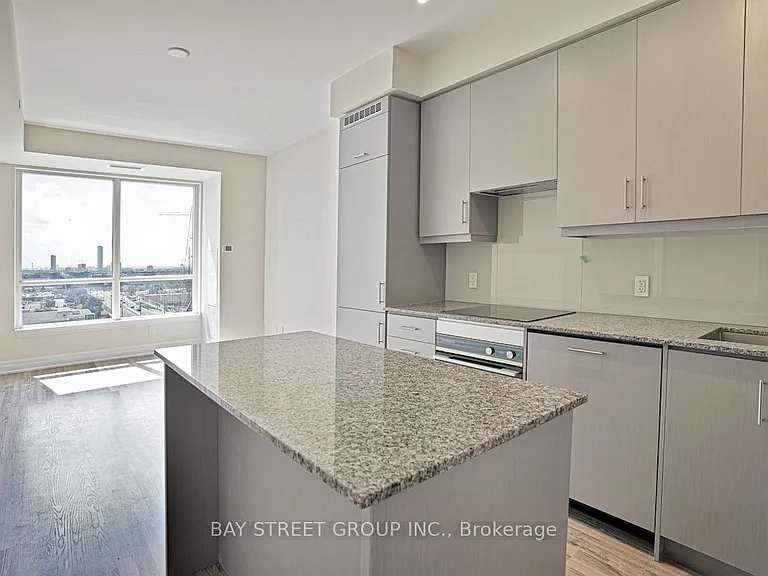 9085 Jane St #1107 — Photo 7