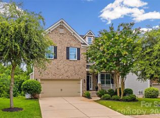 9233 Inverness Bay Rd, Charlotte, NC 28278