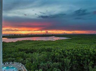 285 Grande Way APT 805, Naples, FL 34110