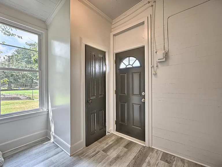 312 E Main St #1 — Photo 14