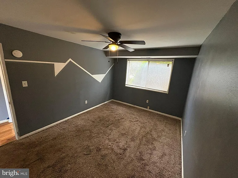 5424 85th Ave #102 — Photo 9