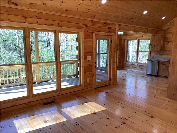 2nd image of 749 Hidden Lake Dr