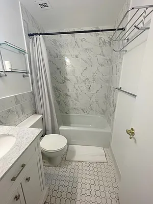 Rented by Owner | media 8