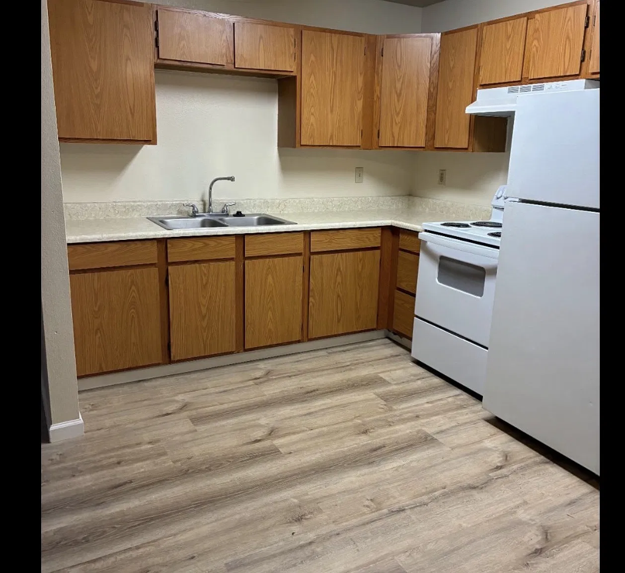 Sunrise Apartments — Photo 4