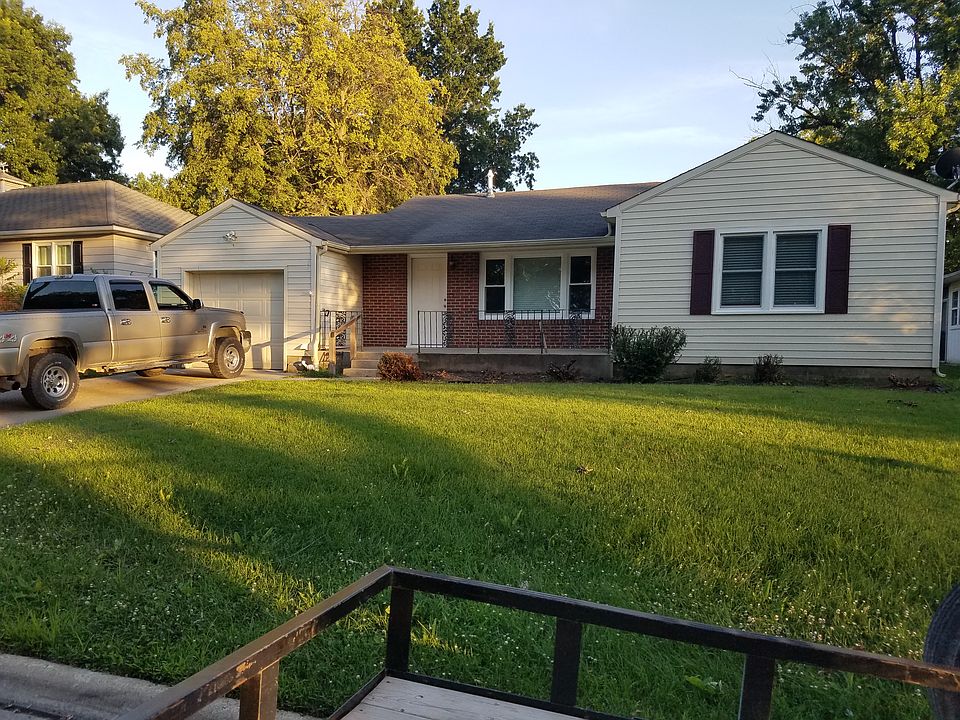 1st image of 1700 Rosewood Ln