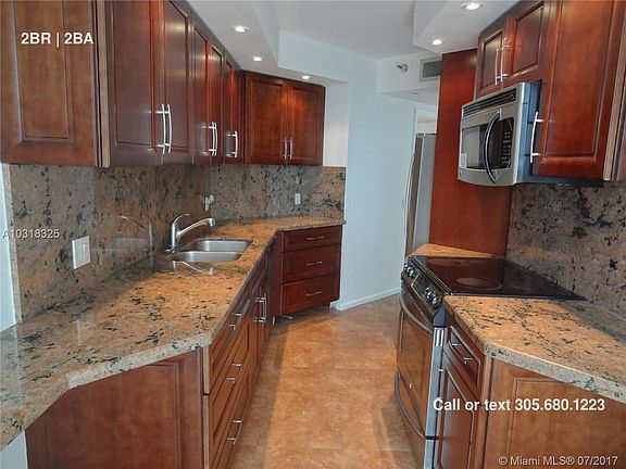 3rd image of 3610 Yacht Club Dr APT 908