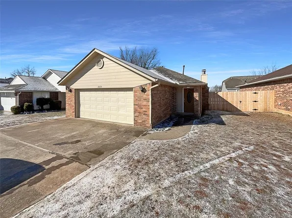 2425 Cherry Ln, Midwest City, OK 73130