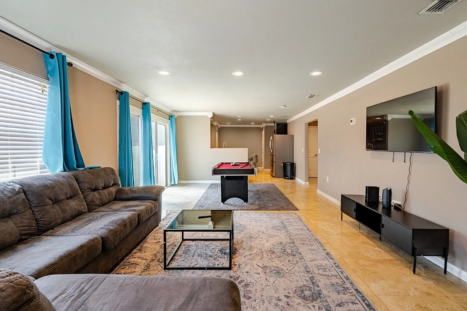 3 bed, 2.0 bath, $4,524 — Photo 1