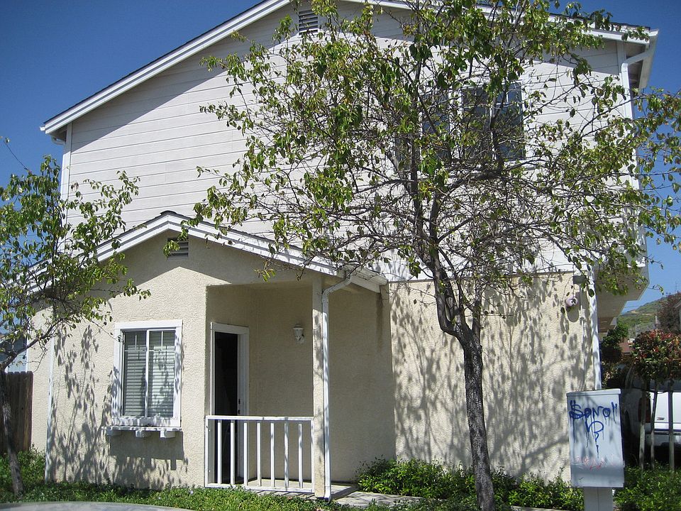 1st image of 672 E Foothill Blvd