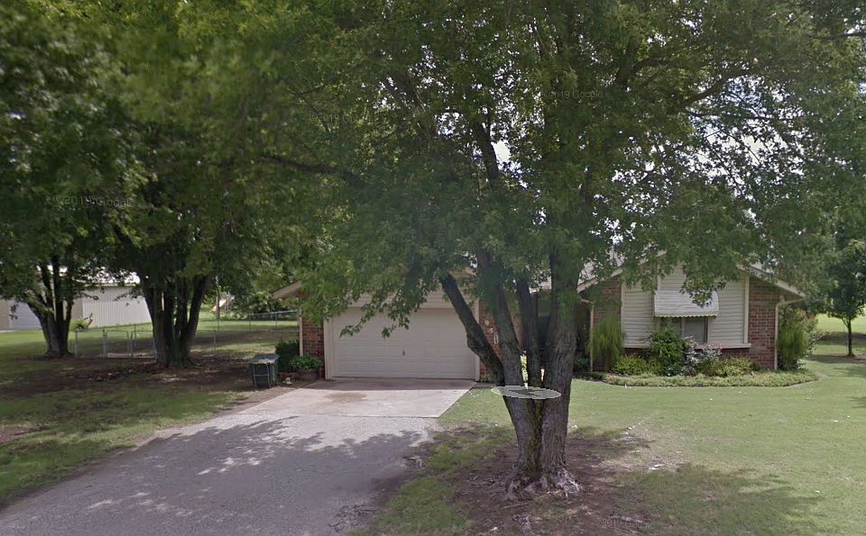 1st image of 950 Lori Ln