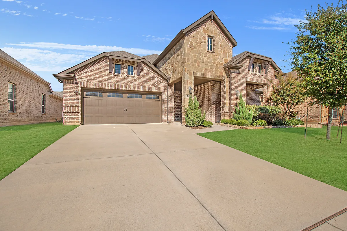 Building Photo - 2811 Diamond Ridge Dr