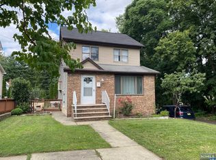 442 Argyle St, Oradell, NJ 07649