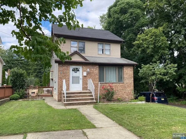 442 Argyle St, Oradell, NJ 07649