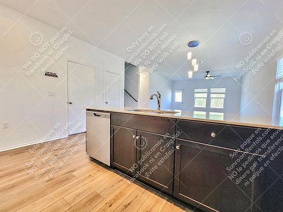 4th image of 2600 Shimsham Dr