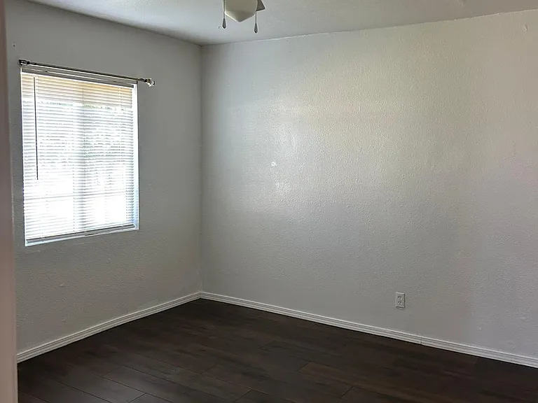 641 S Wagon Rd #2 — Photo 3